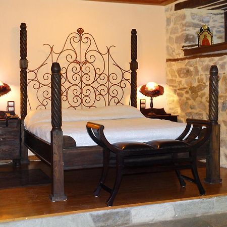 Iliopetra Suites Agios Lavrentios Zimmer foto