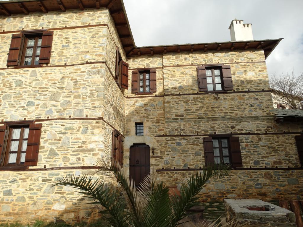 Iliopetra Suites Agios Lavrentios Exterior foto